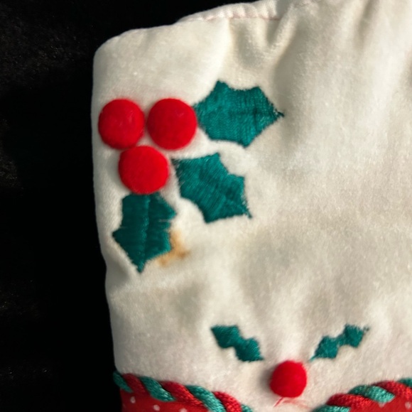3-Vintage 3D Festive Christmas Stockings. - Picture 9 of 16
